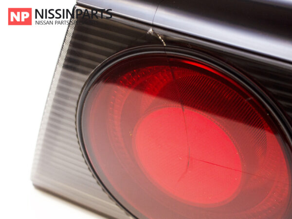 NISSAN SKYLINE R33 SERIES 1 SEDAN DRIVERS TAIL LIGHT