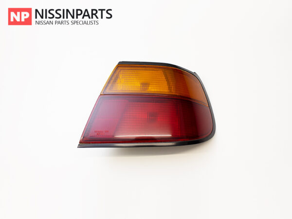 NISSAN PULSAR N15 HATCHBACK DRIVERS TAIL LIGHT