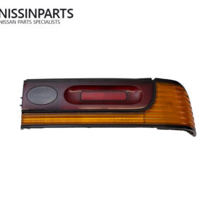 NISSAN CEFIRO A31 PRE-FACELIFT DRIVERS TAIL LIGHT