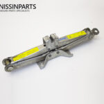 NISSAN SCISSOR JACK - 800KG