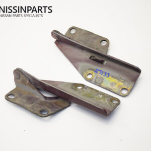 NISSAN PULSAR N15 BONNET HINGES - Image 1